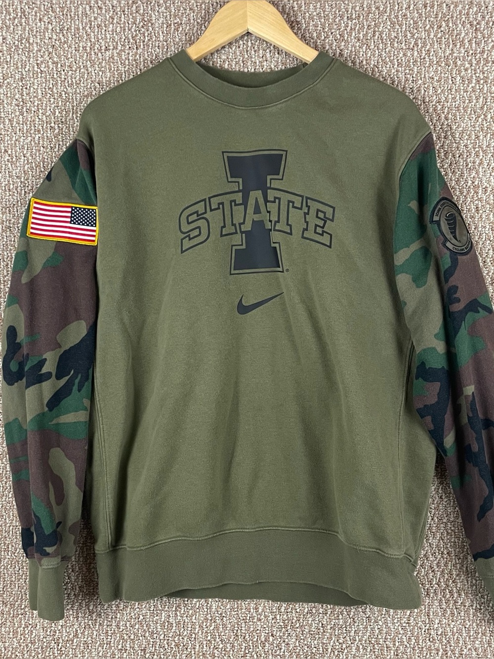 Iowa State University Nike Sweatshirt Mens Large USA Camo Military Salute T441